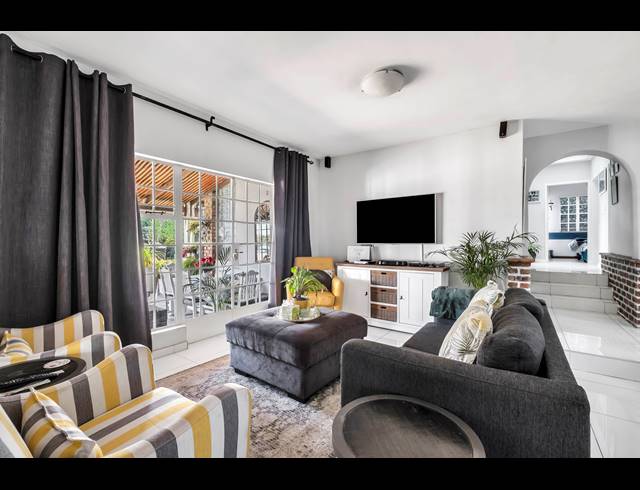 4 BEDROOM HOUSE FOR SALE IN LINDEN
